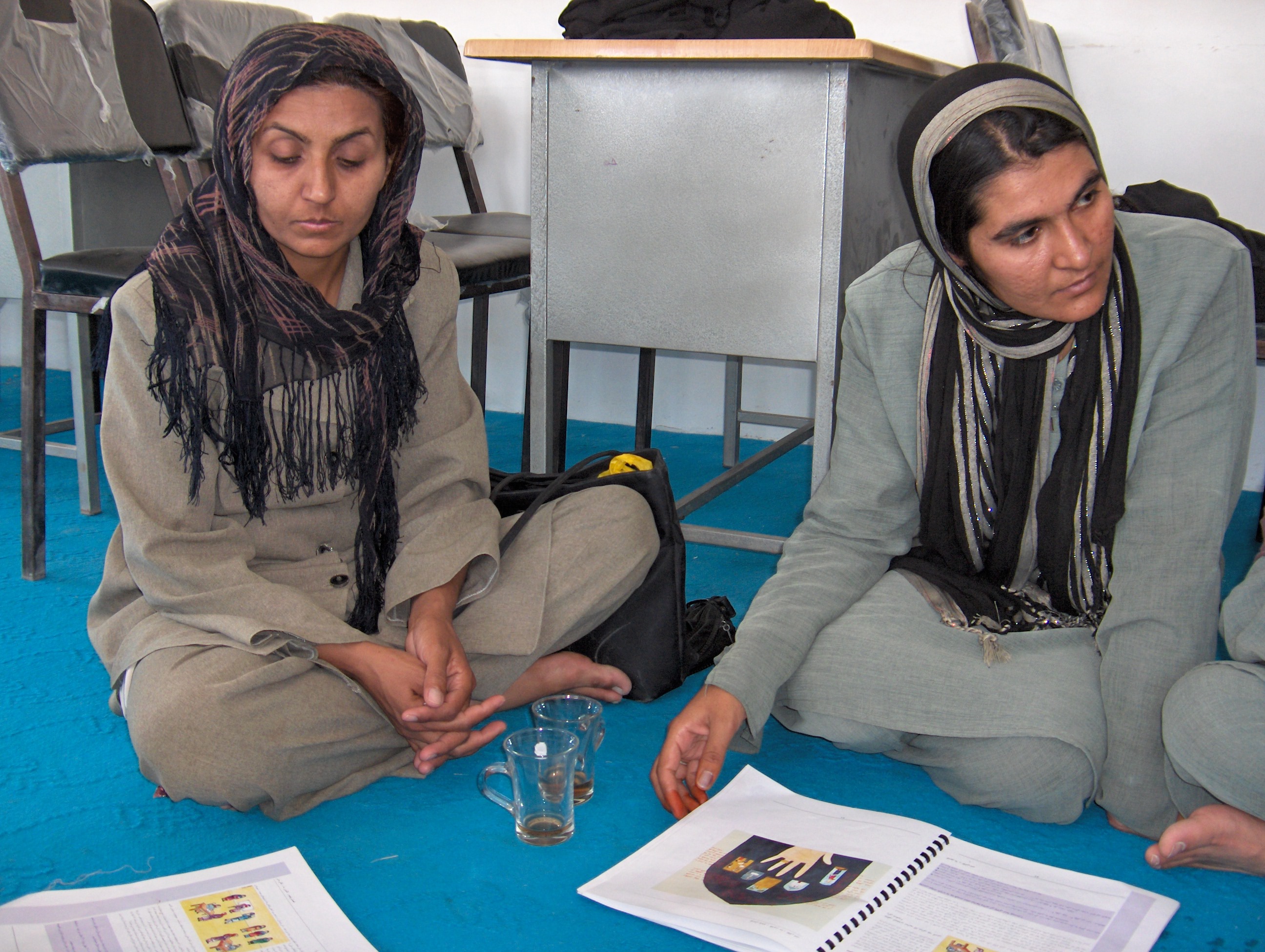 Women without Borders Workshops in Afghanistan Women without Borders WwB.